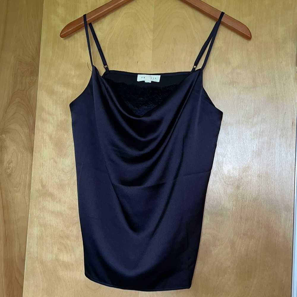Promesa black tank top with lace detail